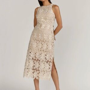 New York & Company Elegant Cream Floral Lace Dress
